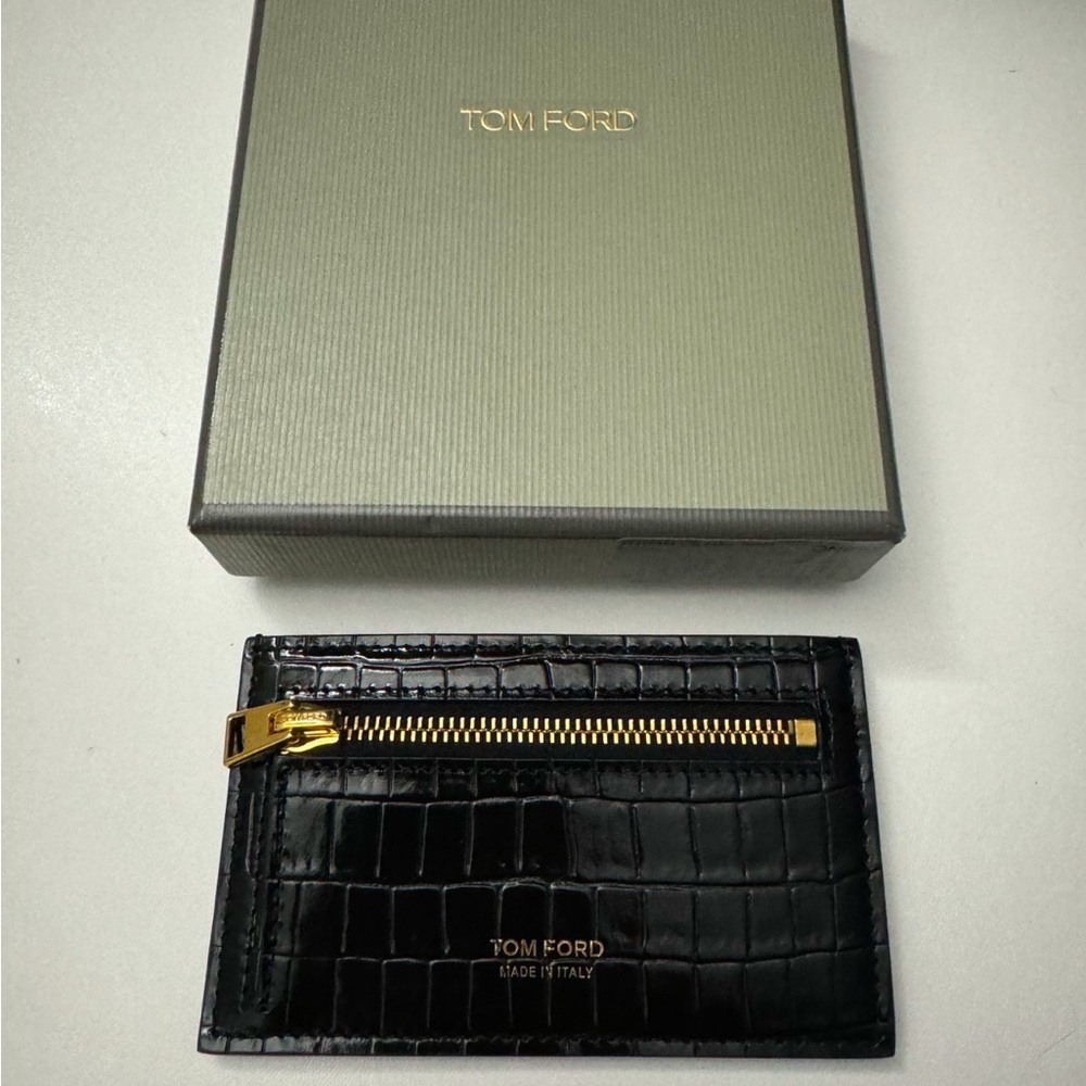 New/Never used TOM FORD Black Embossed Card Holder wallet.